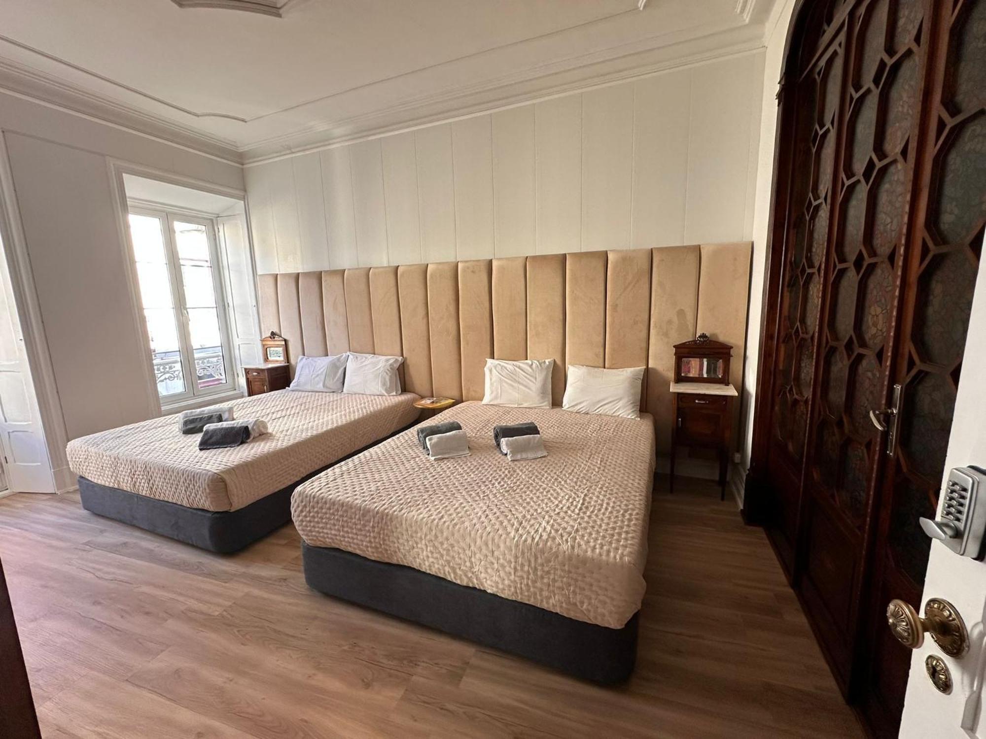 Azor International Hostel Πόντα Ντελγκάντα Εξωτερικό φωτογραφία