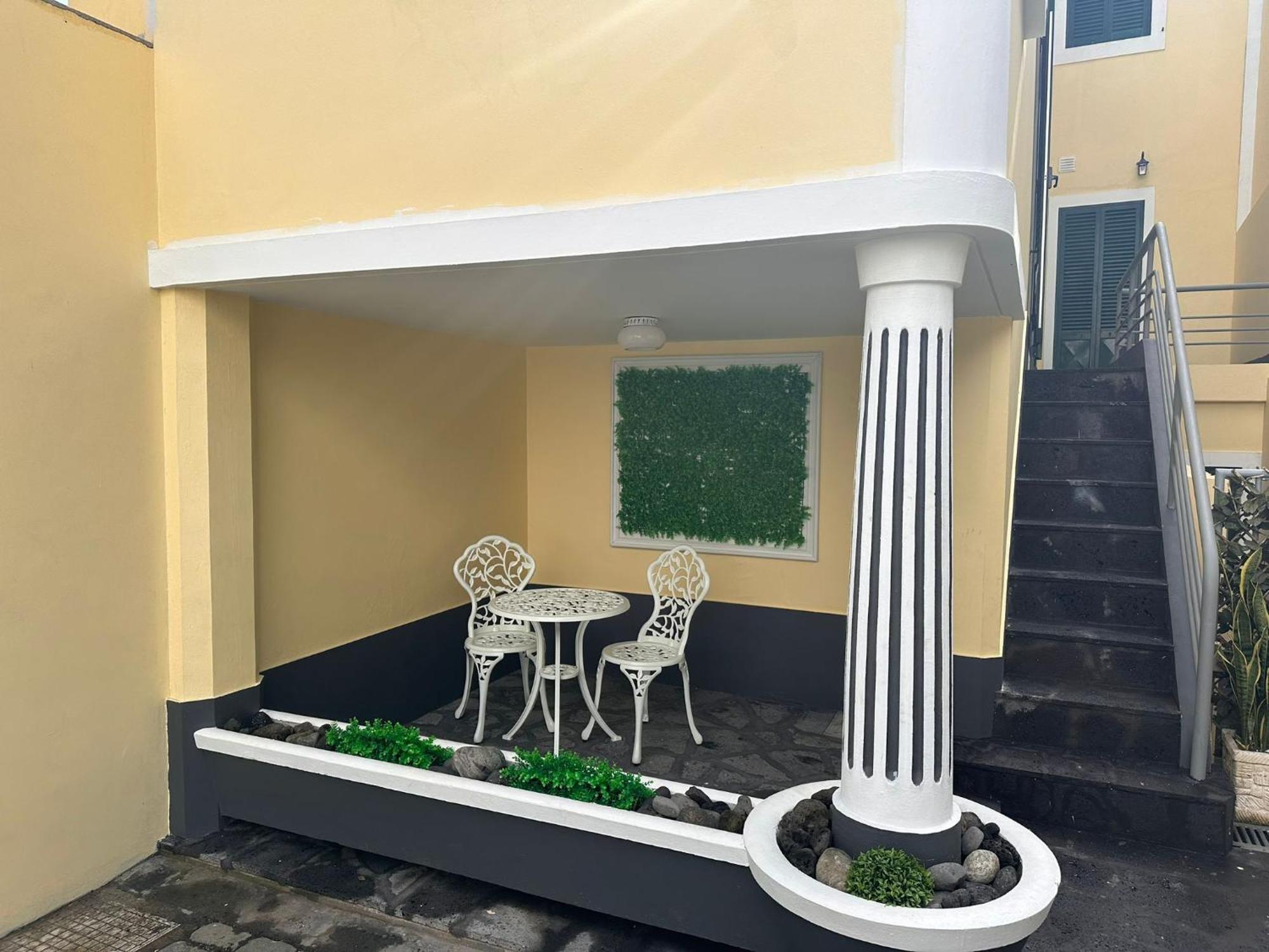 Azor International Hostel Πόντα Ντελγκάντα Εξωτερικό φωτογραφία
