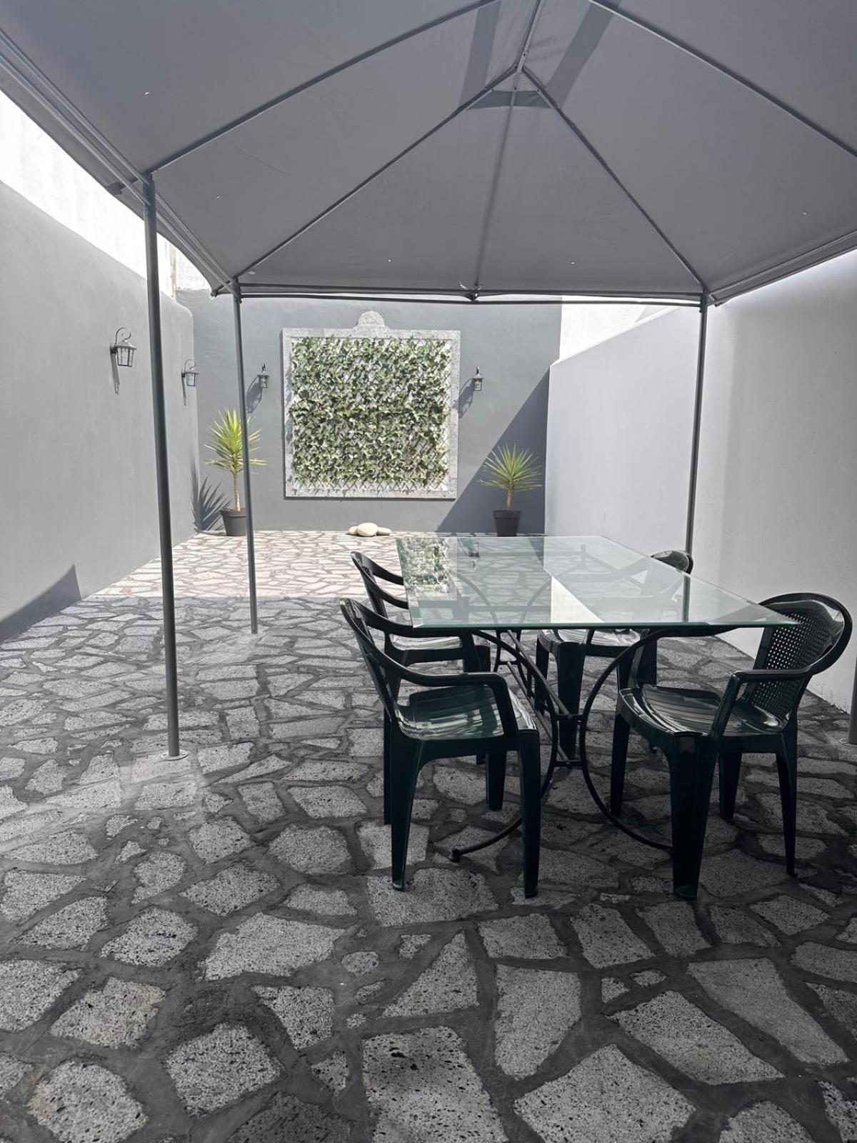 Azor International Hostel Πόντα Ντελγκάντα Εξωτερικό φωτογραφία