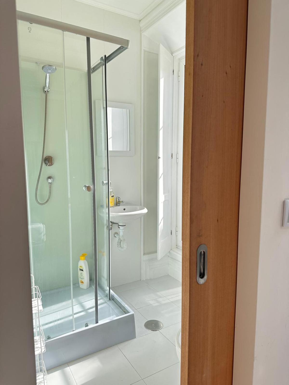 Azor International Hostel Πόντα Ντελγκάντα Εξωτερικό φωτογραφία